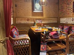 -老牌坊云南鱼豆花火锅(爱建店)