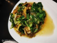 花肉蛤肉炒小白菜-东莱馋房(陆家嘴店)