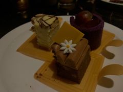 -半岛翡丽海鲜自助餐厅(观风亭店)