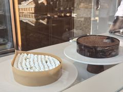 -VERIE BAKEHOUSE