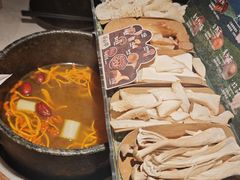 -芸山季·云南山珍菌火锅(人民广场来福士店)