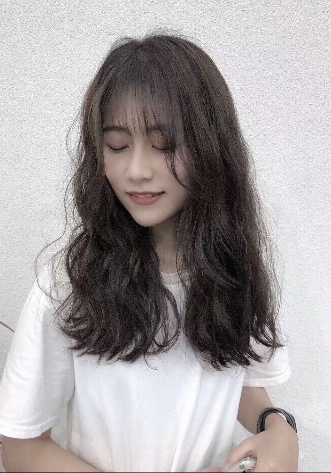 烫发蛋卷烫
木马卷复古法式烫
无论长中短都可以烫的卷发发型拯救