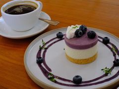 -Chom Cafe and Restaurant