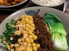 -峨嵋小镇·川菜(勒泰中心店)