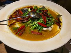 山茶油丹江大鱼头-清水亭湖北菜(大屯DT51店)