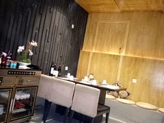 -HIHE Bistro·Oyster Bar(华熙live店)