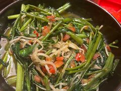 -雀舞云南菜(天津天河城购物中心店)