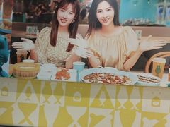 -姚姚酸菜鱼·金戈戈香港豉油鸡(喜荟城联名店)
