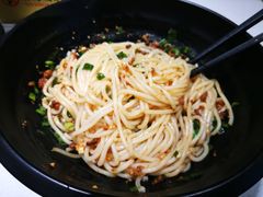 -桥香园正宗过桥米线(机场五店)