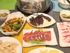 -四季喧黔味豆米火锅(万达广场店)