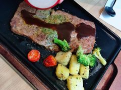 -必胜客(WOW中心城店)