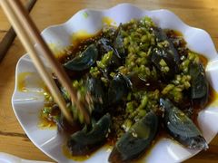 青椒皮蛋-郑辣记田螺