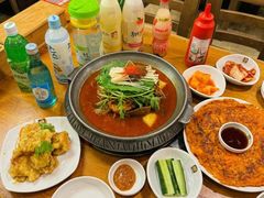 -喇喇排骨火锅·传统韩式脊骨汤(望京西园总店)
