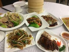 -上海虹桥君丽假日酒店(娄山关路地铁站店)
