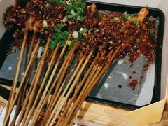 泼辣猪小串-木屋烧烤(南新店)