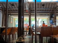 -阿瓦山寨·湘菜现炒·剁椒鱼头王(咸阳总店)