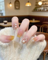 -猪猪女孩日式美睫美甲