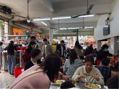 大堂-后街女孩肠粉店