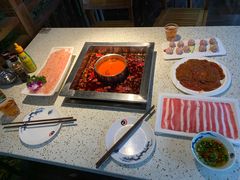 -二荆条·蜀鲜汇城市森林火锅
