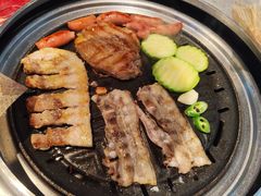 -哈哈碳都·牛肋条无限自助烤肉(台江万达店)