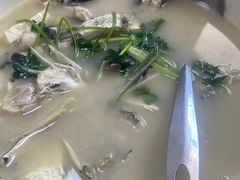 -芦茨金富饭庄·25年老字号·专做稻草鸡