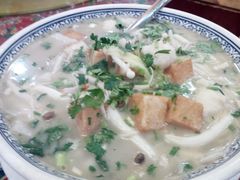 -闯关东东北农家菜(崂山石老人店)