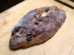法式坚果奶油芝士面包-巴黎贝甜(大宁国际商业广场店)
