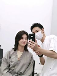 -1983 Hair Salon