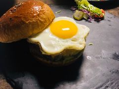 -HIGH FIVE哈福手工汉堡(桂林路店)