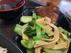 猪蹄饭-小义乌砂锅拉面(海事共享区店)