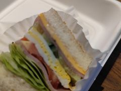 火腿鸡蛋三明治-巴黎贝甜(大宁国际商业广场店)