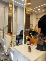 -蓝调造型·烫发·染发