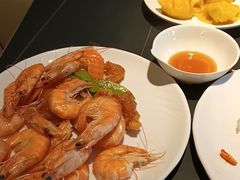 -涨巢·潮玩水疗局