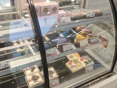 面包甜点陈列柜-法诗甜蛋糕店(皇姑大润发店)