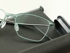 -目艮眼镜SHOWROOM(品牌集合店)