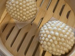 麦麸流沙包-白天鹅宾馆-宏图府餐厅