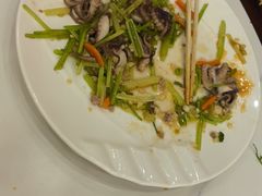 -鑫渔港海鲜本地菜·山海关浑锅(东戴河店)