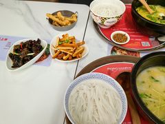 -妈妈故事米线(市府恒隆店)