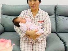 -爱贝佳母婴护理服务中心·月嫂育儿嫂(鲁迅路店)