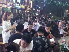 -老青岛海鲜烧烤大排档