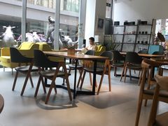 -今日艺术汇书店