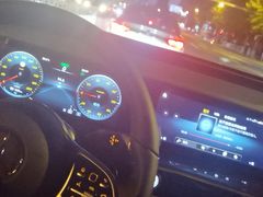 -上海星瀚奔驰4S店(红柳路店)