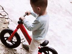 -八爪矩阵极限运动馆·儿童平衡车·感统训练(南海子公园校区)
