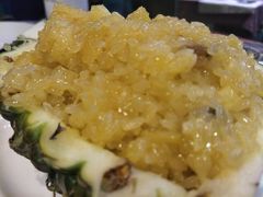 -香巴拉云南餐厅(华莱坞店)