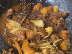 -粘豆包柴火铁锅炖