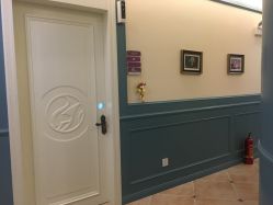 -静博士养生美容连锁