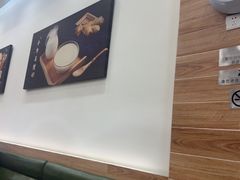 -佰搭果·广式茶餐厅(西华路店)