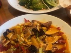 -严记小天府酸菜鱼(西四路店)