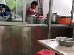 大堂-周阿姨小吃店