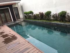 客房外自带的游泳池-候鸟水榕庄度假酒店